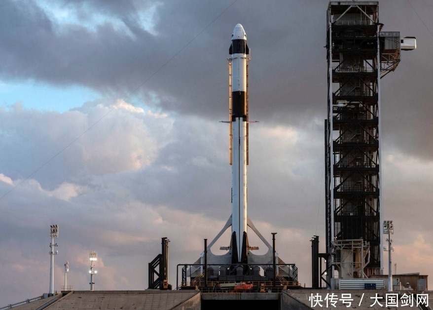 空间站 美国载人“龙”飞船,对接要选择中国上空,到底有什么不轨目的