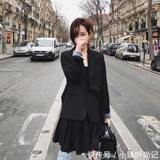 西装外套 80后女人穿出时髦气质感的西装套装,今年巨流行