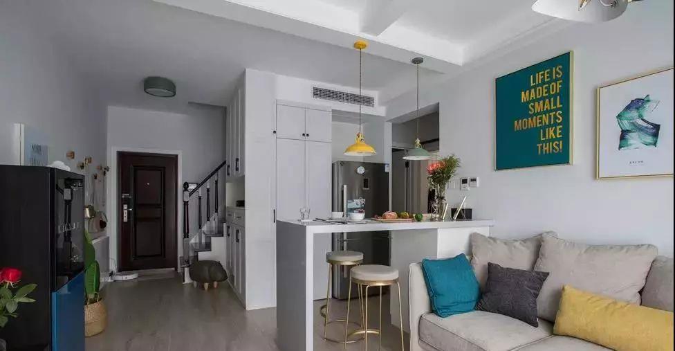 操作台|小户型这样装吧台,既是隔断又是餐桌,情调满分还不占空间!