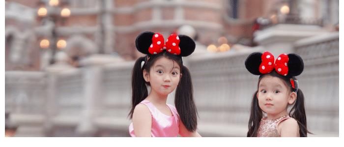 妹妹|9歲阿拉蕾帶妹妹出道，甘當陪襯不敢搶鏡頭，穿舊衣服更讓人心疼