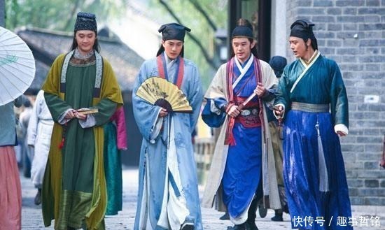 药联$少女一上联:“白头翁,采尽金花银花”,秀才下联,才女又羞又气