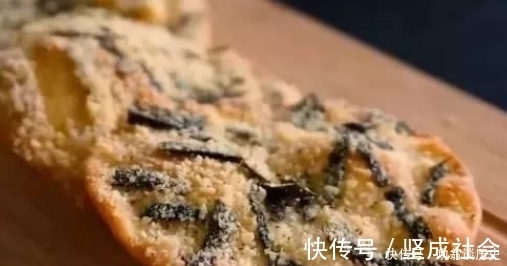 海苔|剩的饺子皮别扔！用它做4种美食，太好吃了，就是这么“神奇”！