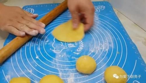 面包|面粉别再烙饼了,加1碗豆沙,比面包松软香甜,吃过就念念不忘