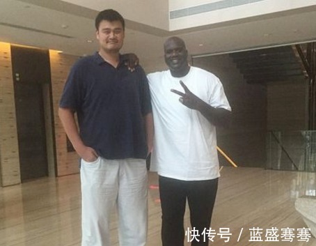 华莱士|让奥尼尔都显娇小的姚明 体型有多夸张大象站身边像条宠物狗!