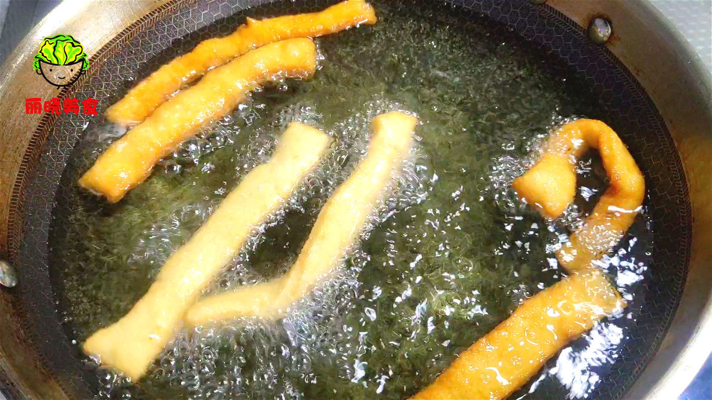 家有糯米粉可以这样做,不蒸不煮不烙,酥脆可口,妥妥的懒人早餐