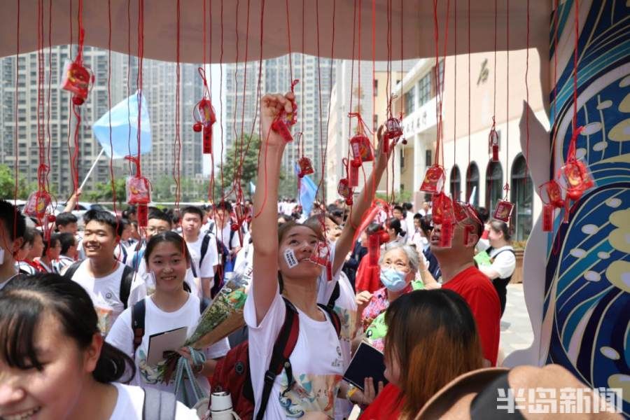 学生|各初中花式“打气”祝学生旗开得胜，青岛即将进入中考时间