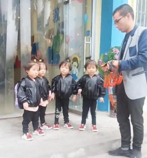 女儿们|四胞胎爸爸接女儿们放学，牵娃神器惹围观