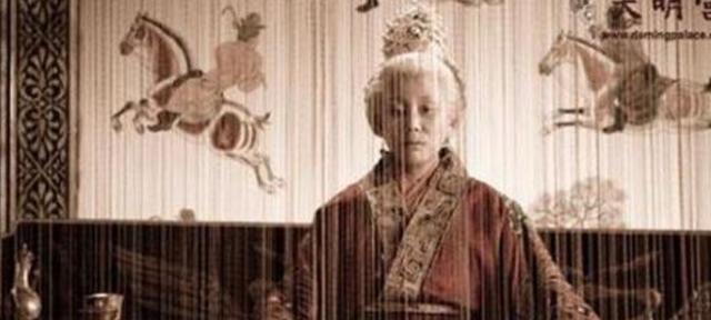 胡充华#太后失恋后创作了一首诗,写尽相思之苦,成千古名篇流传至今