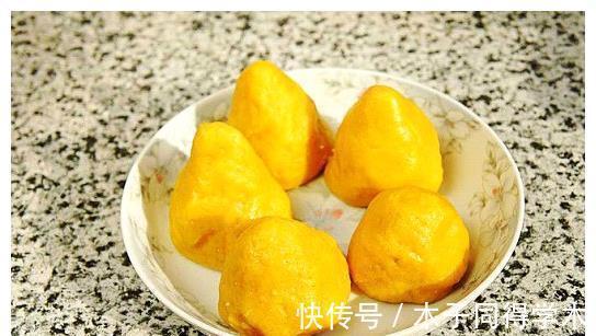 孩子|在家做玉米面窝窝头,做出来后金黄软嫩的色泽,孩子一个不够吃!