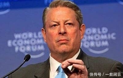 将太阳私有化,准备向所有使用太阳的人收费,真是闹出了天大笑话