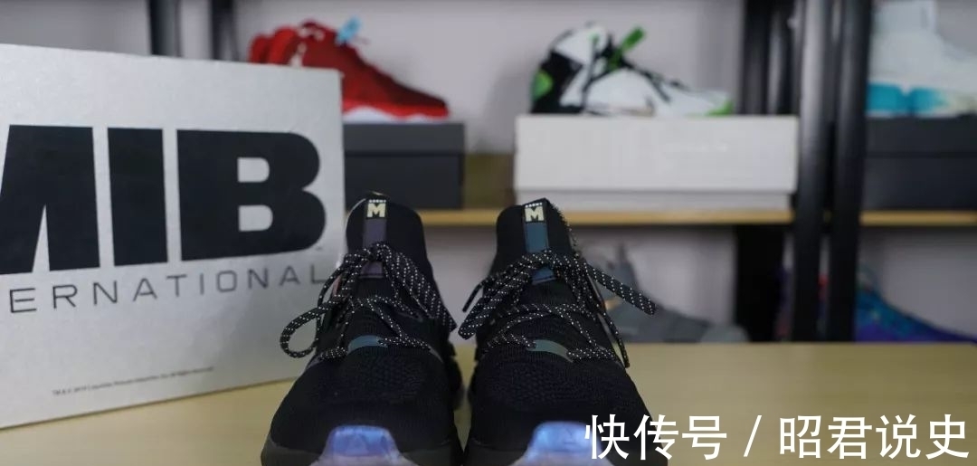 女武神 国货逆天球鞋，脚感爆炸，送衣服还联名，发售价竟低于一千！