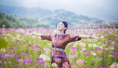  鲜为人知|这个小镇隐藏在群山之间，宛如世外桃源，却鲜为人知！