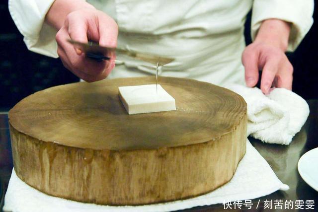 淮扬菜有道压轴大菜,名叫“一鸡九吃”,其实这些菜暗藏深刻道理