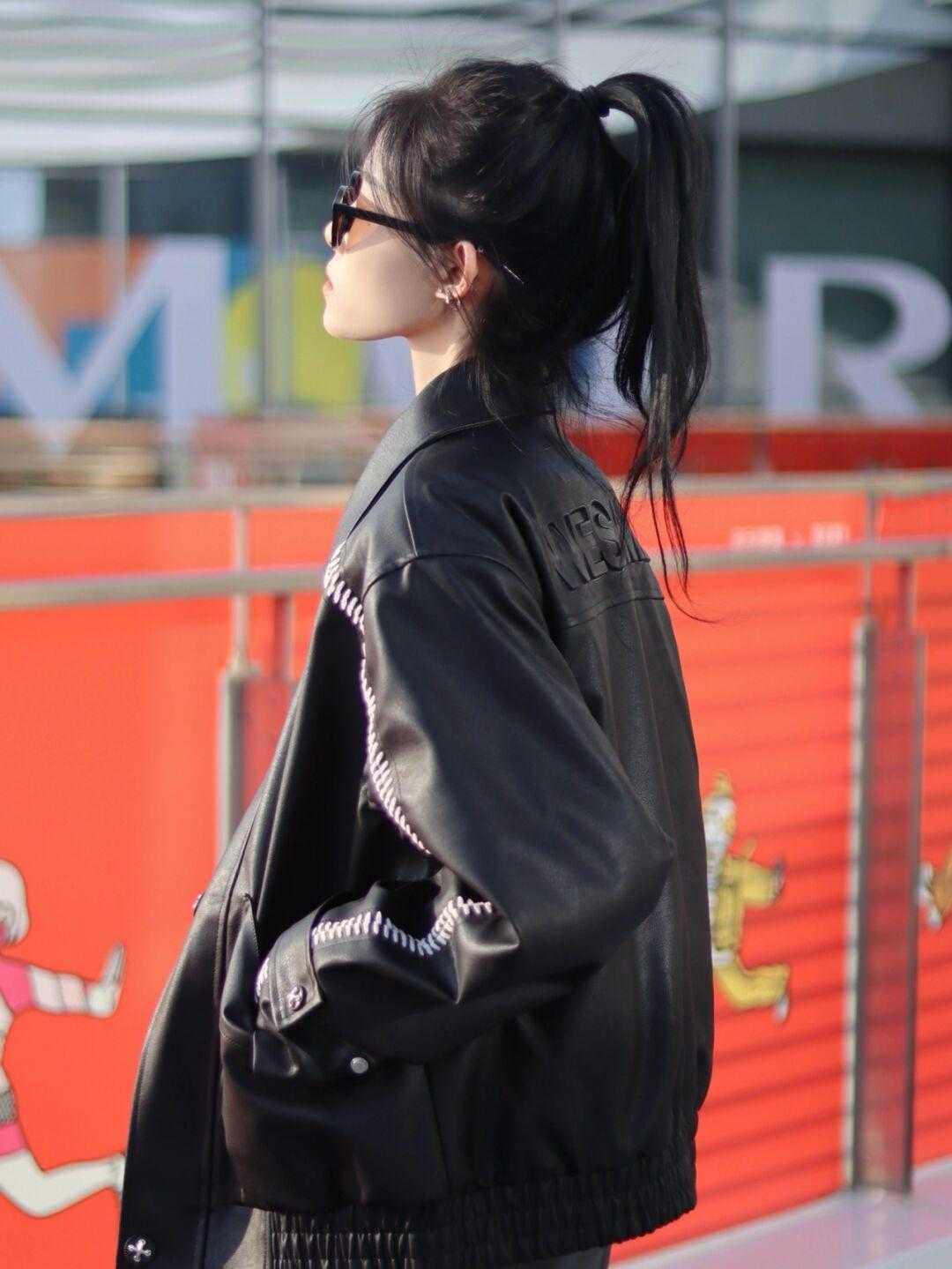 皮衣 冬季穿黑色衣服太枯燥?不妨试试这些搭配方式,帅气酷炫又保暖