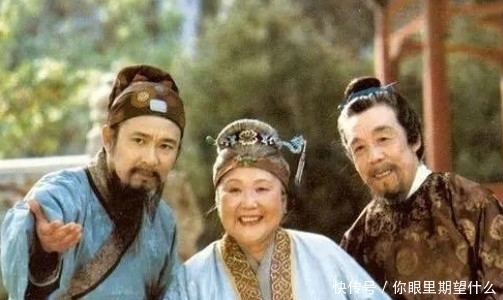 大闹|最爱秦可卿的人是他,葬礼上贾珍丢脸大出风头,他却沉默不语