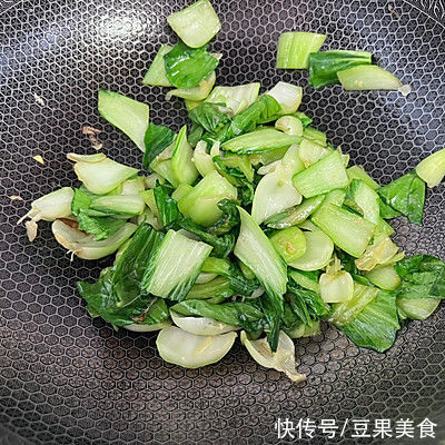 植物油|常吃素炒油菜～解腻菜的人一年也不跑一趟医院