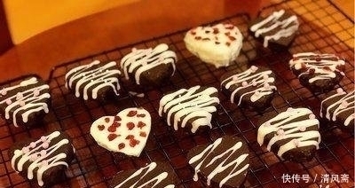 巧克力饼干别再买着吃了,不用水不用油,而且不用烤,在家就能做