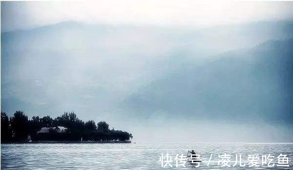 诗人$山长不见秋城色,日暮蒹葭空水云。两首送别诗,情深意长含蓄深沉