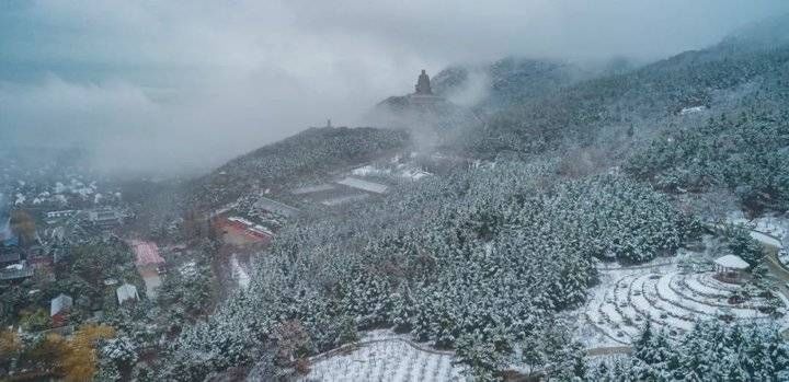 今冬|石岛今冬第一场雪如约而至，好美啊