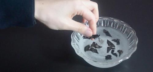 泡木耳,很多人第一步就错了,饭店厨房教我一诀窍,泡的又大又软