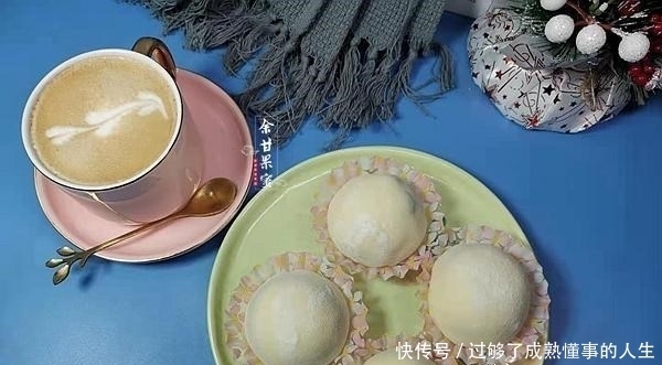 这甜点外卖一份30元，自己在家轻松做，软糯香甜，馅料也丰富