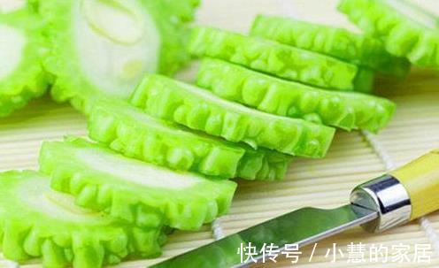 冬病夏治|苦瓜炒鸡蛋怎样做才好吃，苦瓜不苦，鸡蛋嫩滑，简单易学了解下！