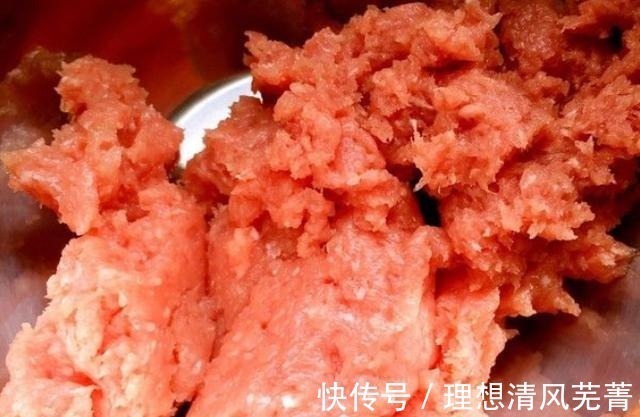 秋季常给孩子做这份早餐，5分钟出锅，清淡不油腻，好吃营养高！