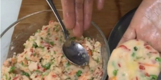 土豆新吃法,不用炒,不用炖,比烤肉还香,一定要做给最爱的人吃