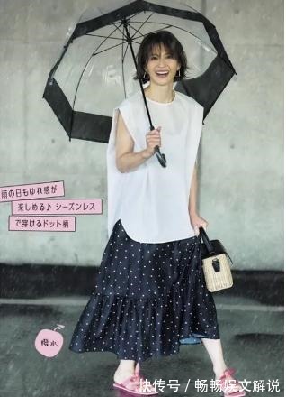 色彩 日本女子的夏季穿搭太惊艳了!一身雅致色彩,穿出夏季清爽,很美!