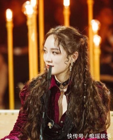 蓬松感 做了明星同款发型却不够惊艳?记住以下4个细节,抓住精髓并不难