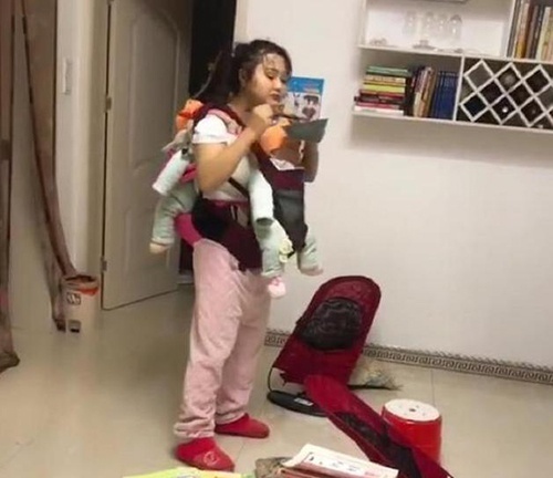 宝妈|宝妈抱怨带双胞胎太辛苦,爸爸直撇嘴,提前下班看到心酸场景泪目