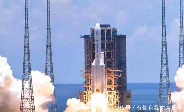 马斯克80年后，100万人会成为“跨行星物种”，在火星繁衍