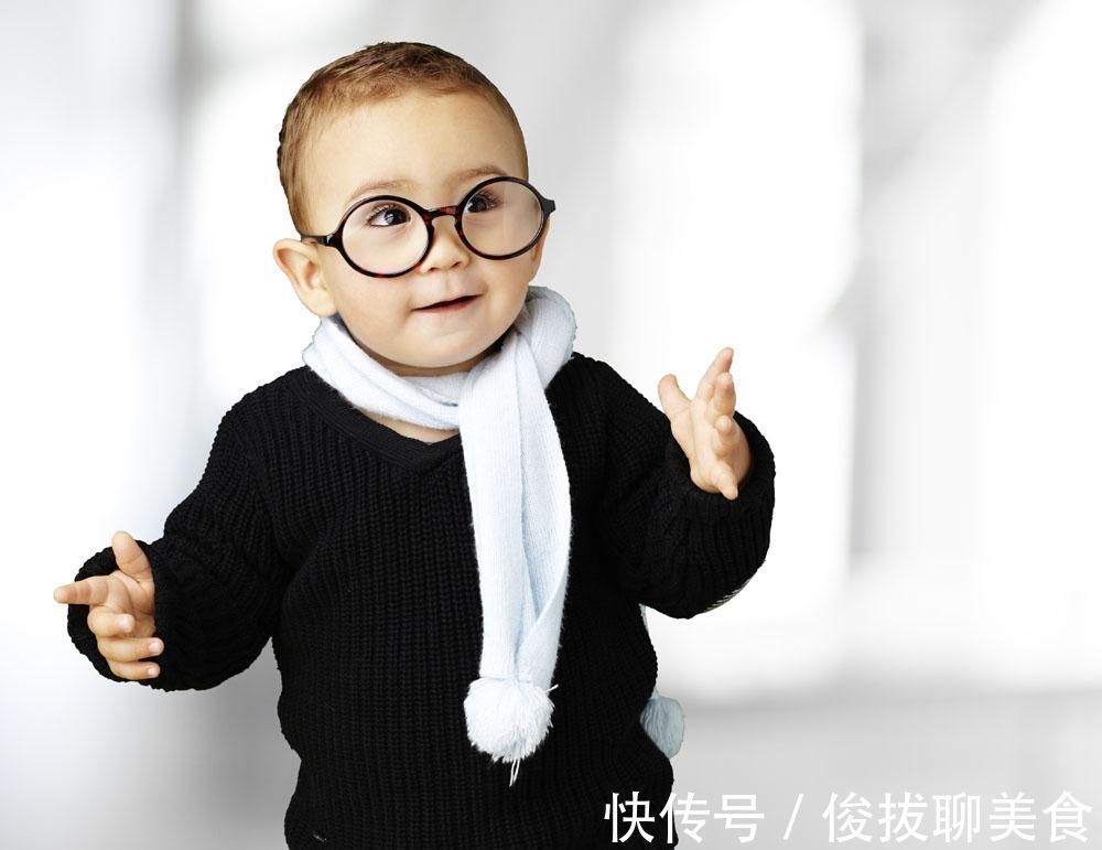 聪明|这些孩子的“聪明”写在脸上,特别是有这3大特征的,并非是迷信