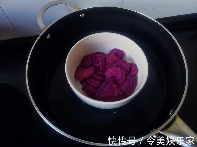 自制吐司总是干硬方法用错,难怪不柔软,诀窍分享给你,快试试