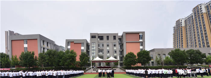 入学|山东师范大学大学城实验学校：不一样的开学第一课 满满的“仪式感”