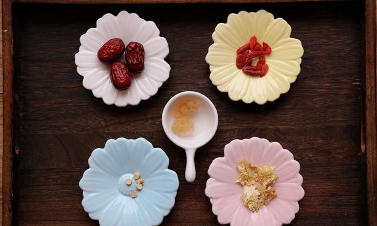 常喝一杯黄芪水,3个好处或不请自来,但4种人不能喝,早知早受益