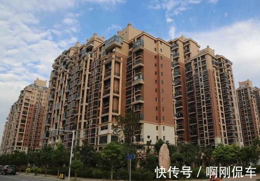 专家|买房该选“边户”还是“中间户”?听完专家分析,才知该这样选