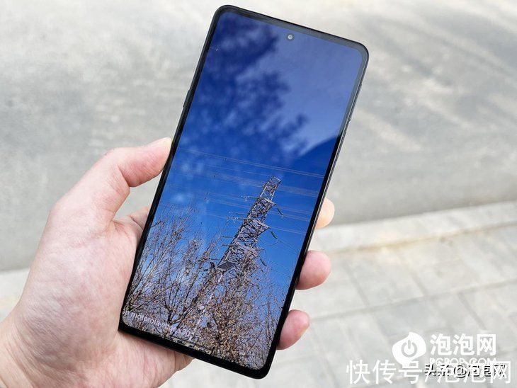 摩托罗拉|搭载新一代骁龙8移动平台 moto edge X30评测