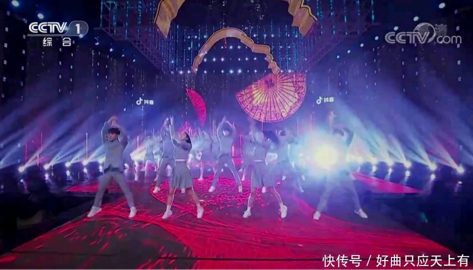 《上线吧华彩少年》“雷声大雨点小”已垮掉,网友吐槽毫不客气