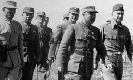 亲自|一次阻击战,八路军只派了一个连,卫立煌不信,战斗结束亲自点验