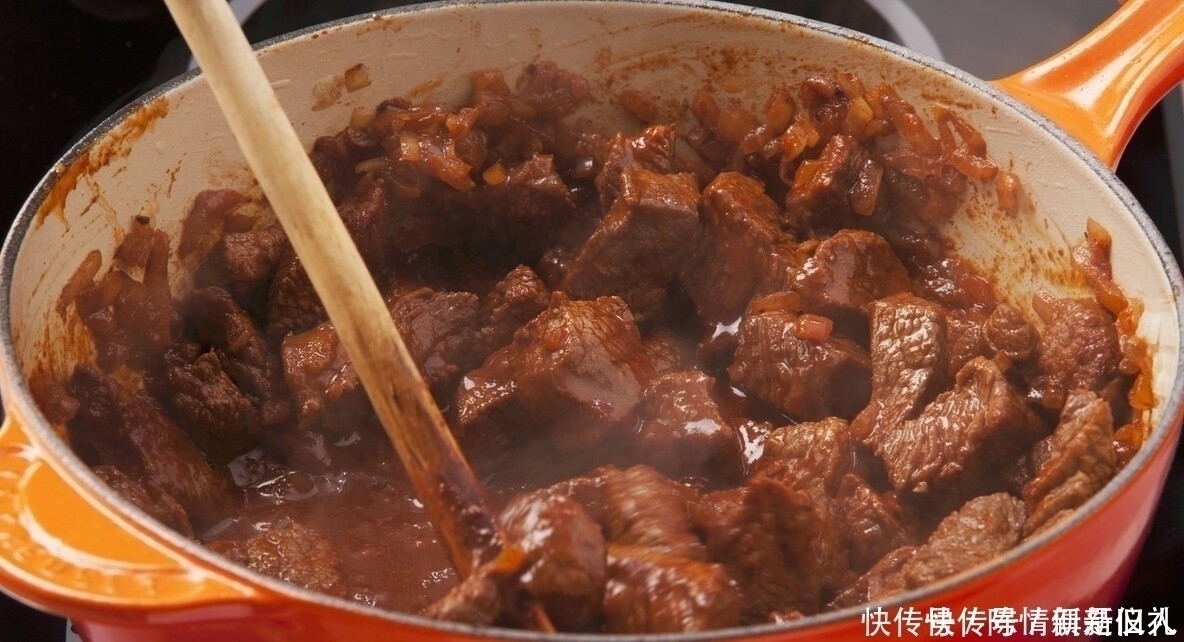 血水|牛肉总是炖不烂，才知道是用错水了，这才是正确做法，肉软烂入味