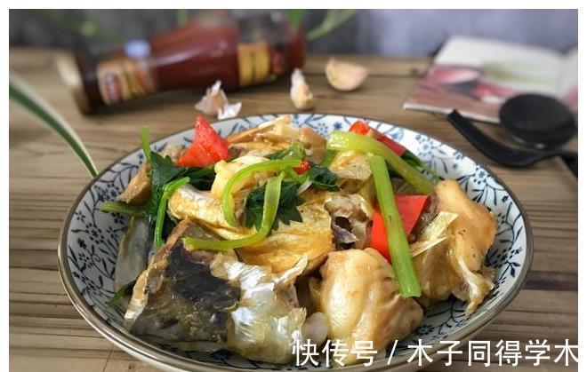 一滴水|鱼头这么做，不加一滴水，比剁椒鱼头还要好吃，真过瘾