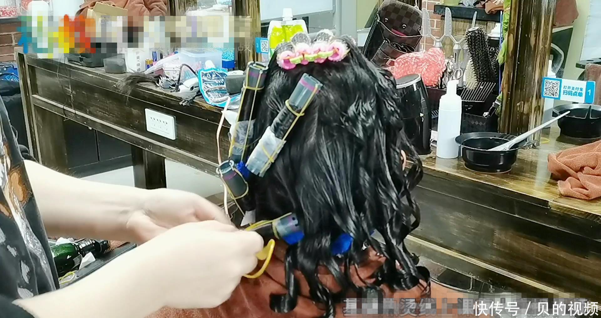 摩根烫+螺旋卷|年过五十发量少怎么烫减龄?摩根烫+螺旋卷,蓬松洋气又显发量多