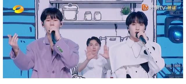 丁程鑫|夏日已过,仍觉丁程鑫等4位少年,他们的美食串烧歌,真可口