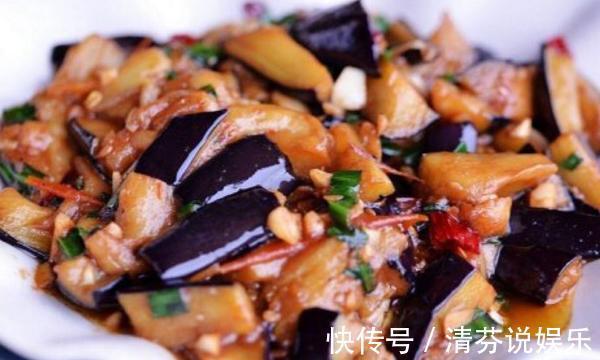 红烧茄子,味道真是绝了,堪称米饭杀手!简单还美味