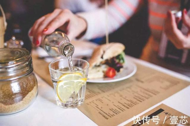 有氧运动|最美女私教一字马火遍全网,这身材太致命!30+该如何管理身材?