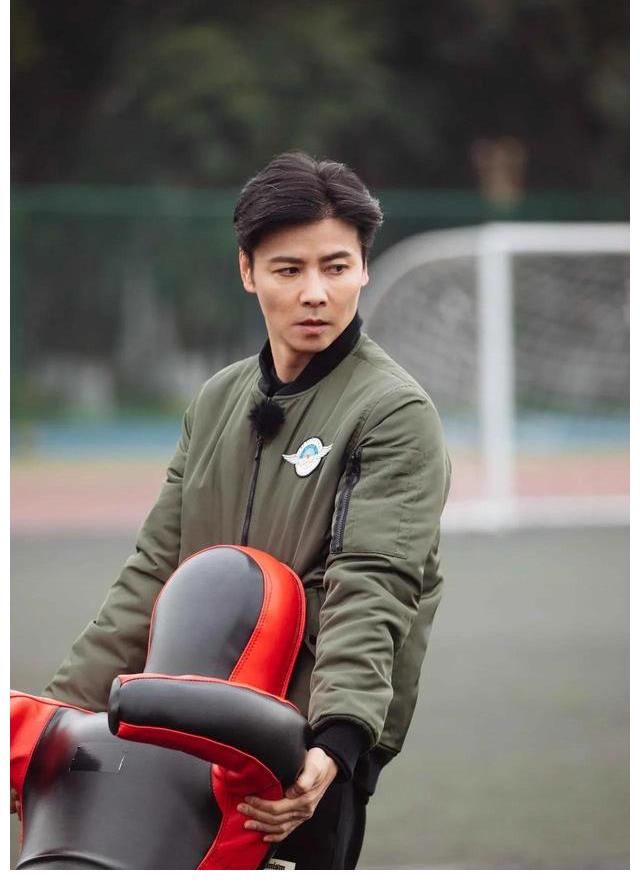 张智霖遗憾离团,陈小春被蔡少芬“逼疯”,李承铉最具飞行员潜质