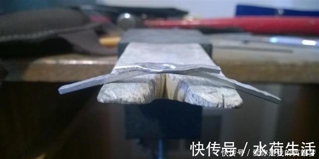 纯银管&男子随手找到的纯银管,做出的东西让无数人想要!