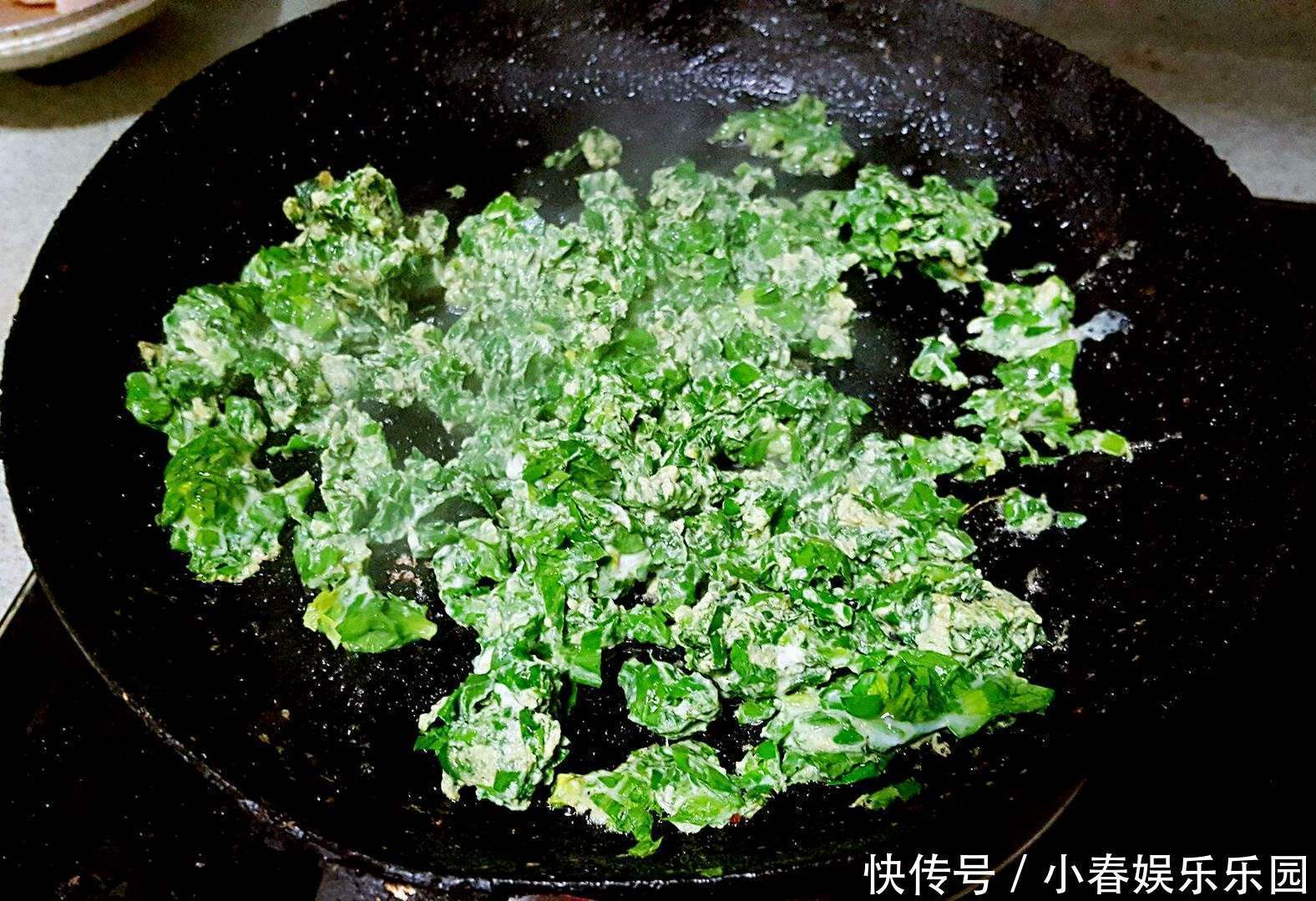 东西|芹菜叶可是个好东西,别当垃圾丢了,用这个做法吃,清新又解腻!