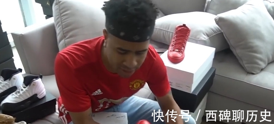 冰块|土豪的趣味我们不懂，把鞋子冻成冰块！这样收藏鞋子的你见过吗？